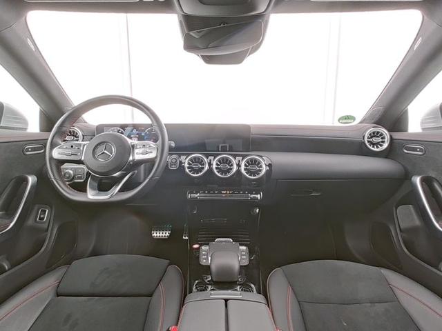 Mercedes-Benz CLA Shooting Brake 220 d SB Edition AMG Line Fahrassistenz Standheizung Kamera Keyless Go Ambientebeleuchtung Soundsystem LED High Performance 