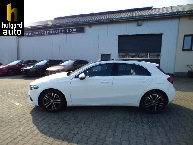Mercedes-Benz A-Klasse - A 180 Progressive Line Advanced Panoramaschiebedach Multibeam LED Verkehrszeichen Assist Winter Paket Kamera