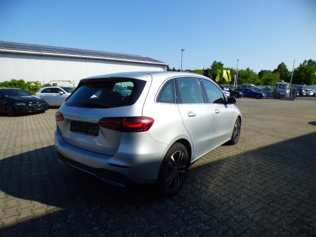 Mercedes-Benz B-Klasse B 180 Progressive Line Advanced Automatik Verkehrszeichen Assist Kamera EASY Pack LED High Performance MBUX 