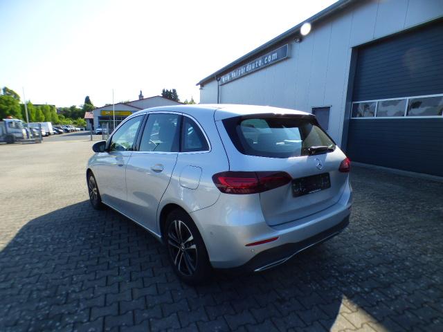 Mercedes-Benz B-Klasse B 180 Progressive Line Advanced Automatik Verkehrszeichen Assist Kamera EASY Pack LED High Performance MBUX 