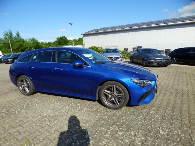 Mercedes-Benz CLA Shooting Brake 200 SB Edition AMG Fahrassistenz-Paket Multibeam LED Winterpaket Kamera Ambientebeleuchtung 