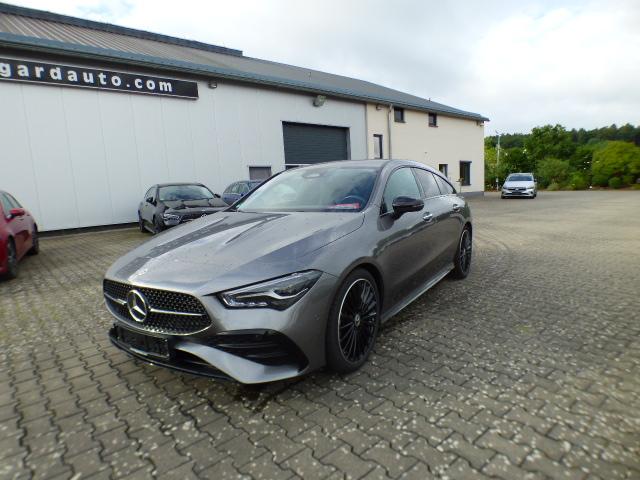Mercedes-Benz CLA Shooting Brake 200 SB AMG Line Premium Anhängerkupplung 19 Zoll Burmester Sound Night Paket Winter LED High Performance Ambiente Kamera 