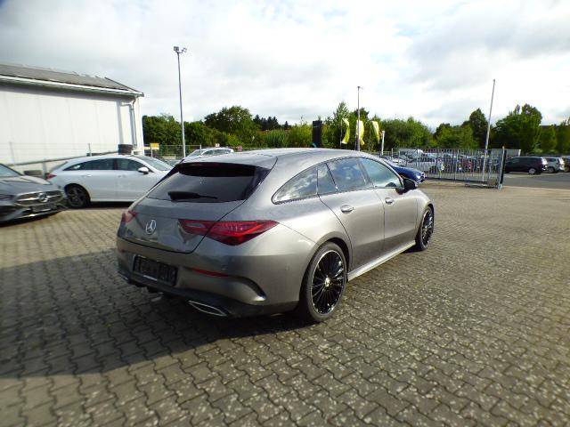 Mercedes-Benz CLA Shooting Brake 200 SB AMG Line Premium Anhängerkupplung 19 Zoll Burmester Sound Night Paket Winter LED High Performance Ambiente Kamera 