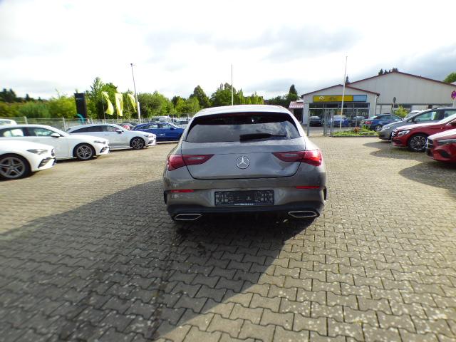 Mercedes-Benz CLA Shooting Brake 200 SB AMG Line Premium Anhängerkupplung 19 Zoll Burmester Sound Night Paket Winter LED High Performance Ambiente Kamera 