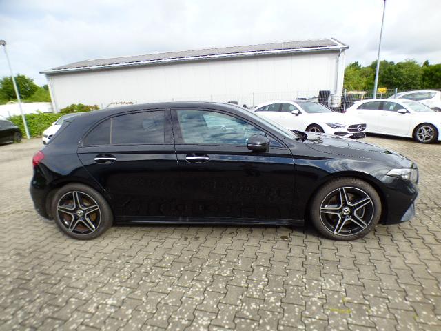 Mercedes-Benz A-Klasse A 220 d AMG Line Advanced Plus Fahrassistenz Burmester Soundpaket Anhängerkupplung Night Paket Memory Multibeam LED Verkehrszeichen Assist Ambiente Modelljahr 2025 