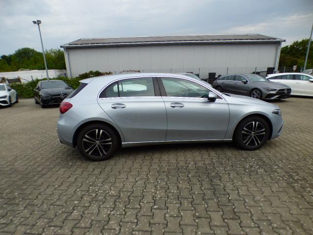 Mercedes-Benz A-Klasse A 200 Progressive Line Advanced Plus Anhängerkupplung Memory Verkehrszeichen Assist Winter Paket Ambientebeleuchtung LED 