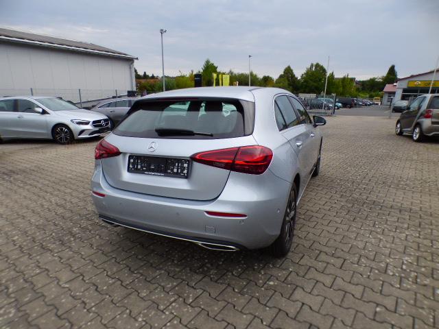 Mercedes-Benz A-Klasse A 200 Progressive Line Advanced Plus Anhängerkupplung Memory Verkehrszeichen Assist Winter Paket Ambientebeleuchtung LED 