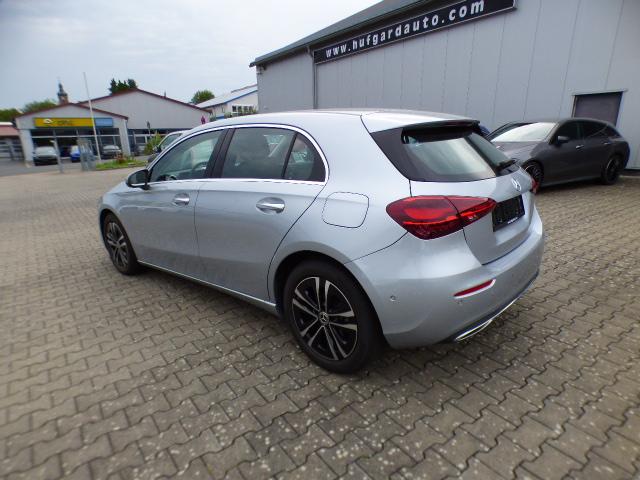 Mercedes-Benz A-Klasse A 200 Progressive Line Advanced Plus Anhängerkupplung Memory Verkehrszeichen Assist Winter Paket Ambientebeleuchtung LED 