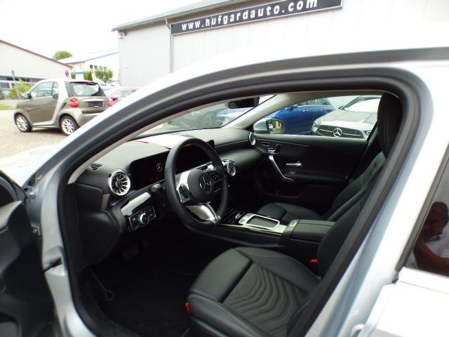 Mercedes-Benz A-Klasse A 200 Progressive Line Advanced Plus Anhängerkupplung Memory Verkehrszeichen Assist Winter Paket Ambientebeleuchtung LED 