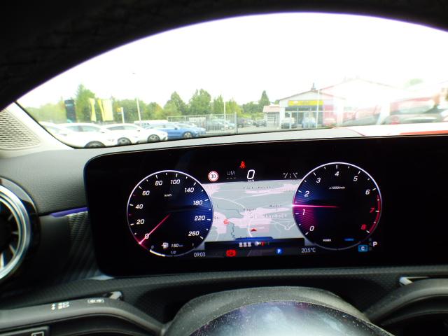 Mercedes-Benz A-Klasse A 200 Progressive Line Advanced Plus Anhängerkupplung Memory Verkehrszeichen Assist Winter Paket Ambientebeleuchtung LED 