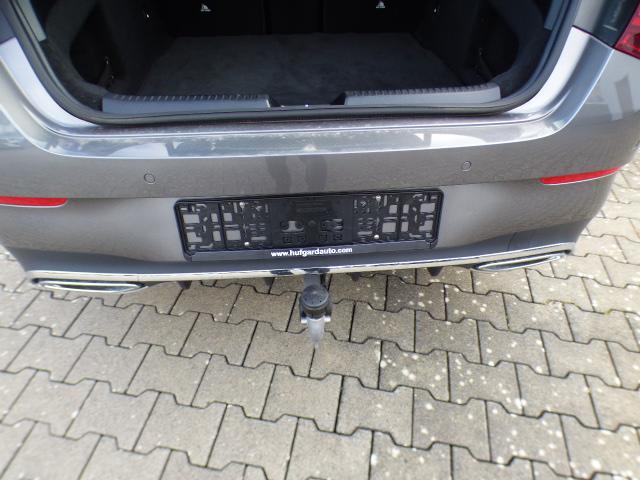 Mercedes-Benz CLA Shooting Brake 250 4M AMG line Premium Anhängerkupplung Verkehrszeichen AssistentMulibeam LED Fernlicht-Assistent Head-Up Display Panorama Schiebedach Totwinkel-Assistent Kamera Modeljahr 2025 