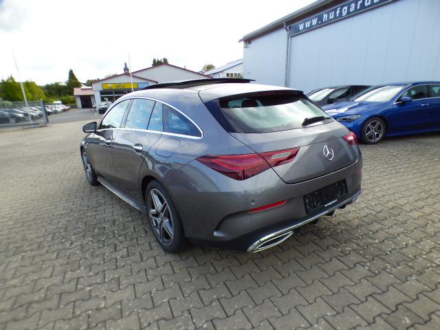 Mercedes-Benz CLA Shooting Brake 250 4M AMG line Premium Anhängerkupplung Verkehrszeichen AssistentMulibeam LED Fernlicht-Assistent Head-Up Display Panorama Schiebedach Totwinkel-Assistent Kamera Modeljahr 2025 