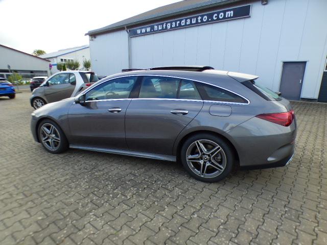 Mercedes-Benz CLA Shooting Brake 250 4M AMG line Premium Anhängerkupplung Verkehrszeichen AssistentMulibeam LED Fernlicht-Assistent Head-Up Display Panorama Schiebedach Totwinkel-Assistent Kamera Modeljahr 2025 