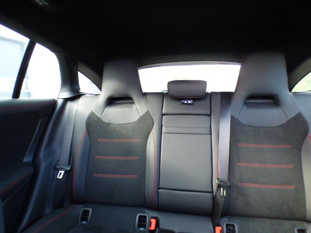 Mercedes-Benz CLA Shooting Brake 250 4M AMG line Premium Anhängerkupplung Verkehrszeichen AssistentMulibeam LED Fernlicht-Assistent Head-Up Display Panorama Schiebedach Totwinkel-Assistent Kamera Modeljahr 2025 