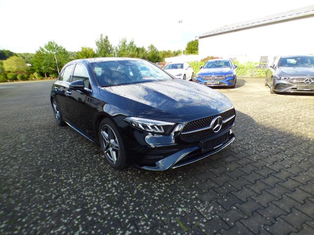 Mercedes-Benz A-Klasse A 200 AMG Line Premium Standheizung AHK Burmester Sound Winterpaket Kamera Totwinkelassistent Ambientebeleuchtung LED High Performance Modeljahr 2025 