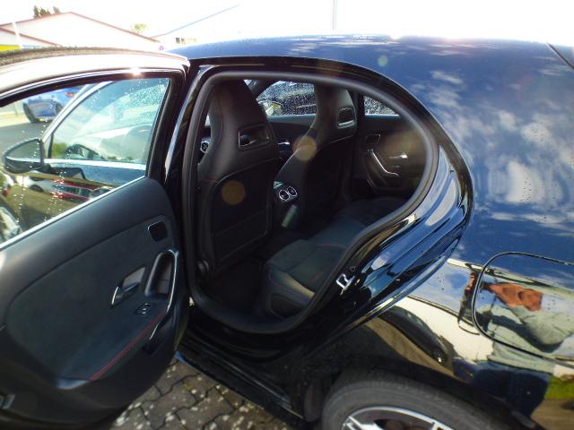 Mercedes-Benz A-Klasse A 200 AMG Line Premium Standheizung AHK Burmester Sound Winterpaket Kamera Totwinkelassistent Ambientebeleuchtung LED High Performance Modeljahr 2025 