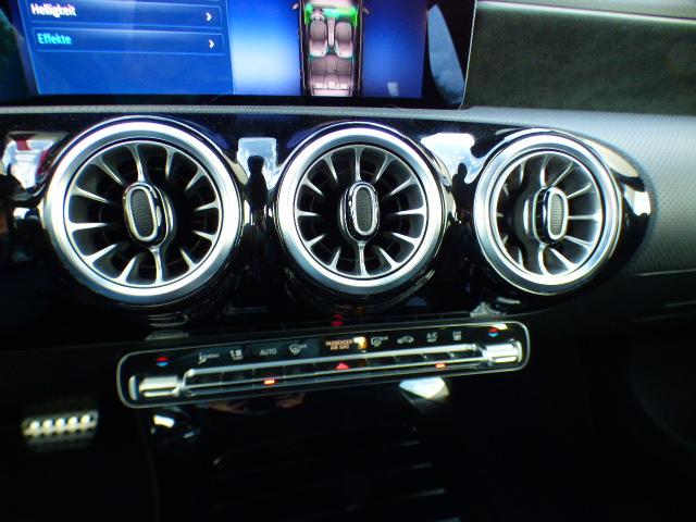 Mercedes-Benz A-Klasse A 200 AMG Line Premium Standheizung AHK Burmester Sound Winterpaket Kamera Totwinkelassistent Ambientebeleuchtung LED High Performance Modeljahr 2025 