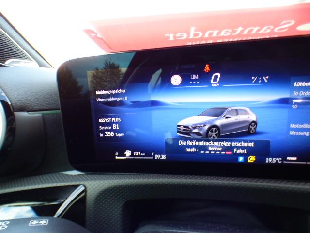 Mercedes-Benz A-Klasse A 200 AMG Line Premium Standheizung AHK Burmester Sound Winterpaket Kamera Totwinkelassistent Ambientebeleuchtung LED High Performance Modeljahr 2025 