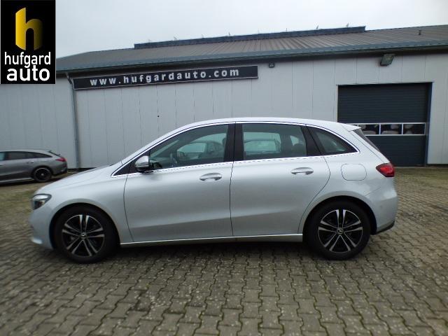 Mercedes-Benz B-Klasse - B 180 Progressive Line Advanced Automatik Verkehrszeichen Assist Kamera EASY Pack LED High Performance MBUX