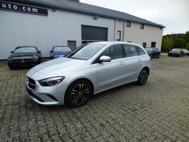 Mercedes-Benz B-Klasse B 180 Progressive Line Advanced Automatik Verkehrszeichen Assist Kamera EASY Pack LED High Performance MBUX 