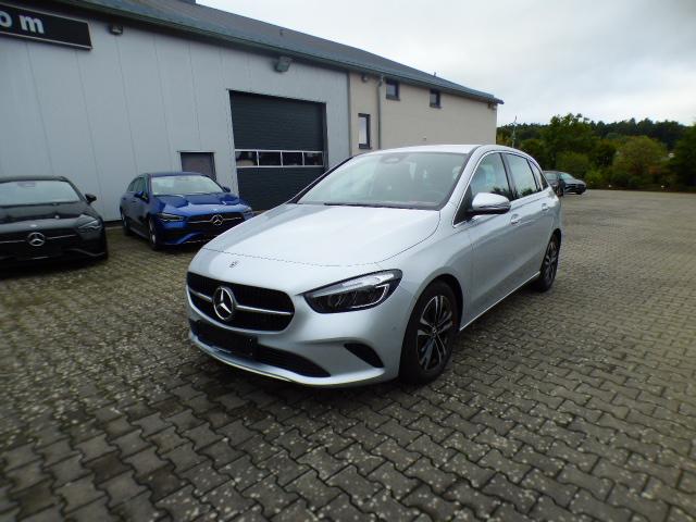 Mercedes-Benz B-Klasse B 180 Progressive Line Advanced Automatik Verkehrszeichen Assist Kamera EASY Pack LED High Performance MBUX 
