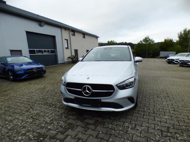 Mercedes-Benz B-Klasse B 180 Progressive Line Advanced Automatik Verkehrszeichen Assist Kamera EASY Pack LED High Performance MBUX 