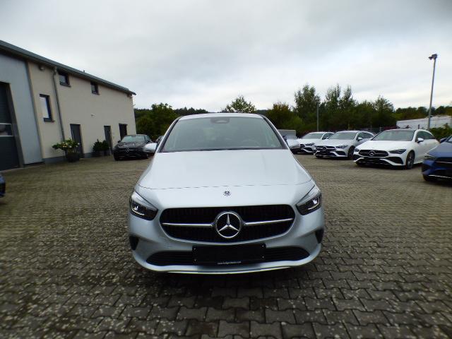 Mercedes-Benz B-Klasse B 180 Progressive Line Advanced Automatik Verkehrszeichen Assist Kamera EASY Pack LED High Performance MBUX 