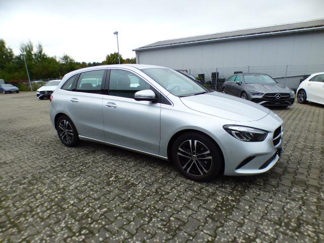 Mercedes-Benz B-Klasse B 180 Progressive Line Advanced Automatik Verkehrszeichen Assist Kamera EASY Pack LED High Performance MBUX 