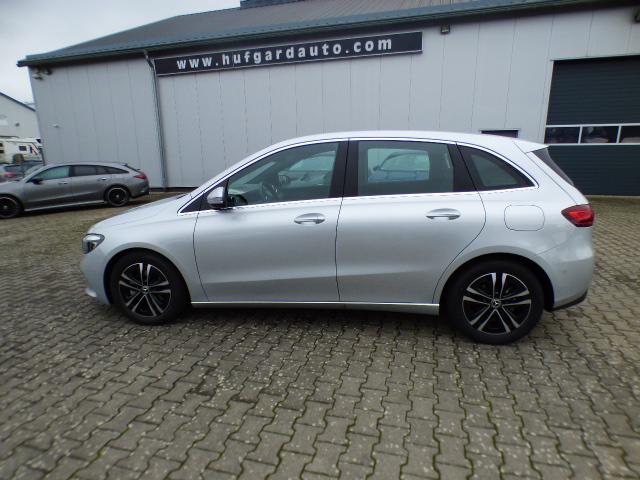 Mercedes-Benz B-Klasse B 180 Progressive Line Advanced Automatik Verkehrszeichen Assist Kamera EASY Pack LED High Performance MBUX 