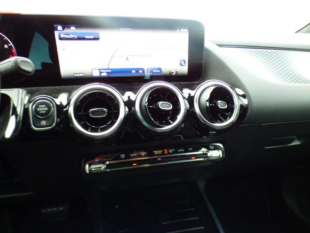 Mercedes-Benz B-Klasse B 180 Progressive Line Advanced Automatik Verkehrszeichen Assist Kamera EASY Pack LED High Performance MBUX 