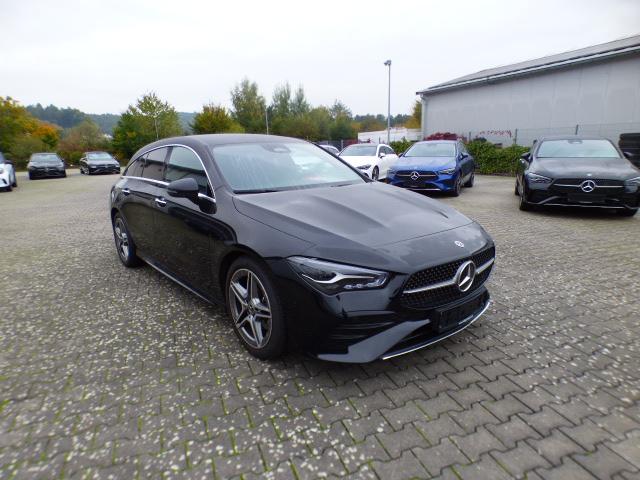 Mercedes-Benz CLA Shooting Brake 180 SB AMG Line Premium Leder-Paket Burmester Sound KEYLESS GO Kamera EASY Pack Ambientebeleuchtung HANDS FREE ACCES Totwinkelassistent Modeljahr 2025 ! 