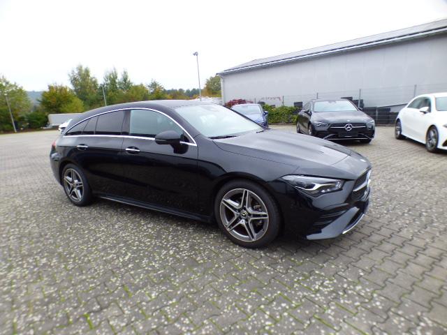 Mercedes-Benz CLA Shooting Brake 180 SB AMG Line Premium Leder-Paket Burmester Sound KEYLESS GO Kamera EASY Pack Ambientebeleuchtung HANDS FREE ACCES Totwinkelassistent Modeljahr 2025 ! 