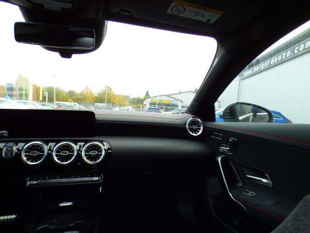 Mercedes-Benz CLA Shooting Brake 200 SB AMG Line Premium Verkehrszeichen Assist Smart Phone Integration Winter Paket Ambientebeleuchtung Keyless GO Totwinkel Assistent Panorama Schiebedach Kamera HANDS FREE ACCES Multibeam LED Modeljahr 2025 