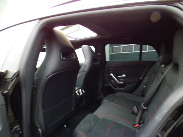 Mercedes-Benz CLA Shooting Brake 200 SB AMG Line Premium Verkehrszeichen Assist Smart Phone Integration Winter Paket Ambientebeleuchtung Keyless GO Totwinkel Assistent Panorama Schiebedach Kamera HANDS FREE ACCES Multibeam LED Modeljahr 2025 