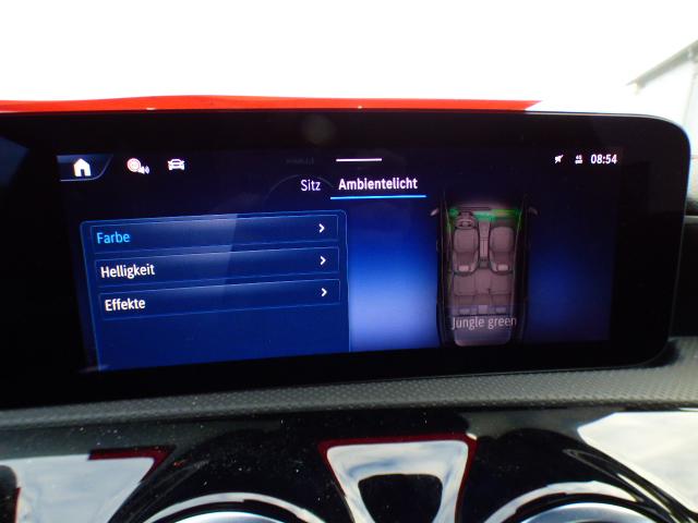 Mercedes-Benz CLA Shooting Brake 200 SB AMG Line Premium Verkehrszeichen Assist Smart Phone Integration Winter Paket Ambientebeleuchtung Keyless GO Totwinkel Assistent Panorama Schiebedach Kamera HANDS FREE ACCES Multibeam LED Modeljahr 2025 