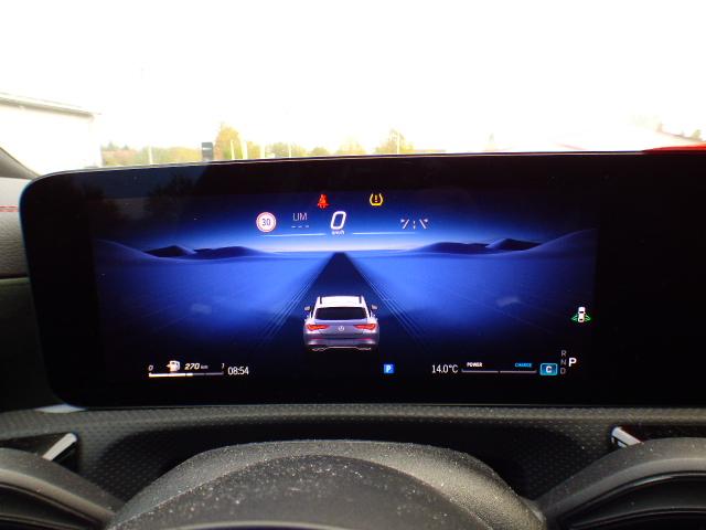 Mercedes-Benz CLA Shooting Brake 200 SB AMG Line Premium Verkehrszeichen Assist Smart Phone Integration Winter Paket Ambientebeleuchtung Keyless GO Totwinkel Assistent Panorama Schiebedach Kamera HANDS FREE ACCES Multibeam LED Modeljahr 2025 