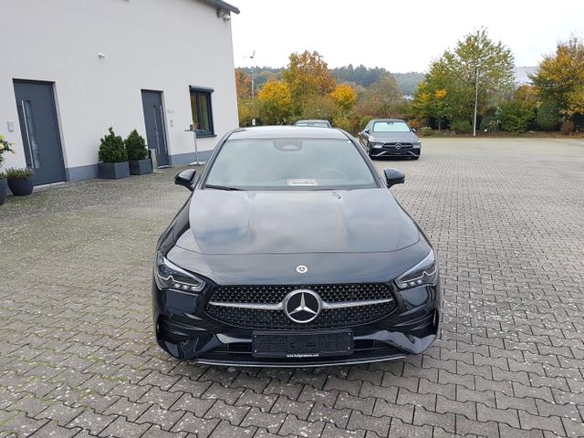 Mercedes-Benz / CLA Shooting Brake / / / / 