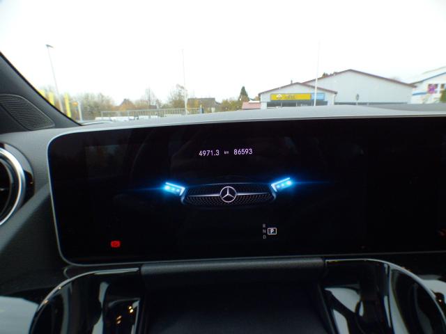 Mercedes-Benz B-Klasse B 200 d Automatik LED Scheinwerfer EASY Pack Media Display Anhängerkupplung 