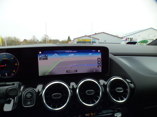 Mercedes-Benz B-Klasse B 200 d Automatik LED Scheinwerfer EASY Pack Media Display Anhängerkupplung 