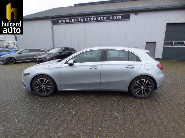 Mercedes-Benz A-Klasse - A 200 d Progressive Line Advanced Plus Fahrassistenz Paket Standheizung Anhängerkupplung Adaptives Fahrwerk GUARD 360 Kamera Sidebags im Fond Memory Leder Verkehrszeichenassist Ambiente Keyless Go Winterpaket Modeljahr 2025 Vollausstattung !