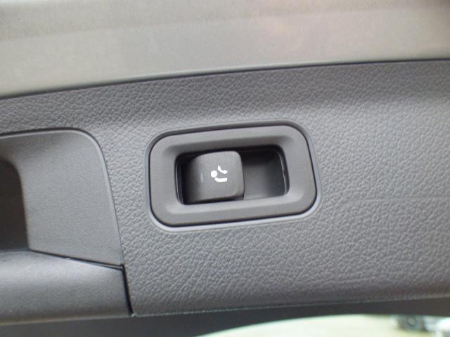 Mercedes-Benz A-Klasse A 200 d Progressive Line Advanced Plus Fahrassistenz Paket Standheizung Anh&auml;ngerkupplung Adaptives Fahrwerk GUARD 360 Kamera Sidebags im Fond Memory Leder Verkehrszeichenassist Ambiente Keyless Go Winterpaket Modeljahr 2025 Vollausstattung ! 