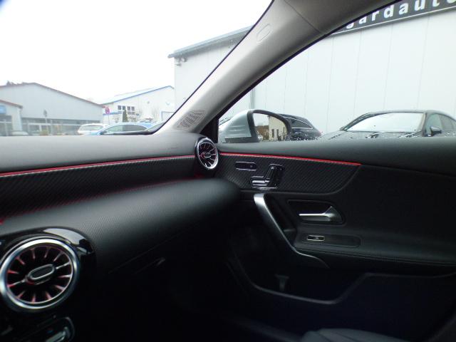 Mercedes-Benz A-Klasse A 200 d Progressive Line Advanced Plus Fahrassistenz Paket Standheizung Anh&auml;ngerkupplung Adaptives Fahrwerk GUARD 360 Kamera Sidebags im Fond Memory Leder Verkehrszeichenassist Ambiente Keyless Go Winterpaket Modeljahr 2025 Vollausstattung ! 