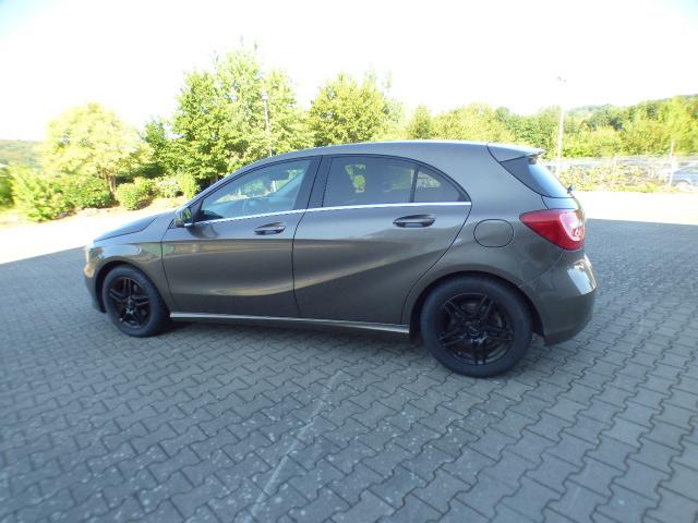 Mercedes-Benz A-Klasse A 180 CDi 7G-DCT Urban 