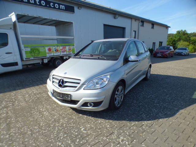 Mercedes-Benz B-Klasse B 180 CDi Automatik sehr wenig Kilometer 