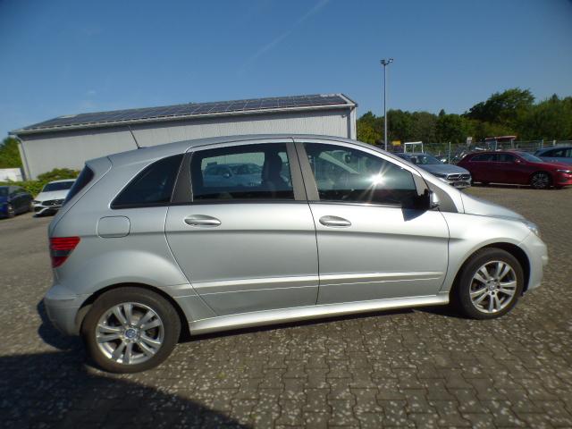 Mercedes-Benz B-Klasse B 180 CDi Automatik sehr wenig Kilometer 