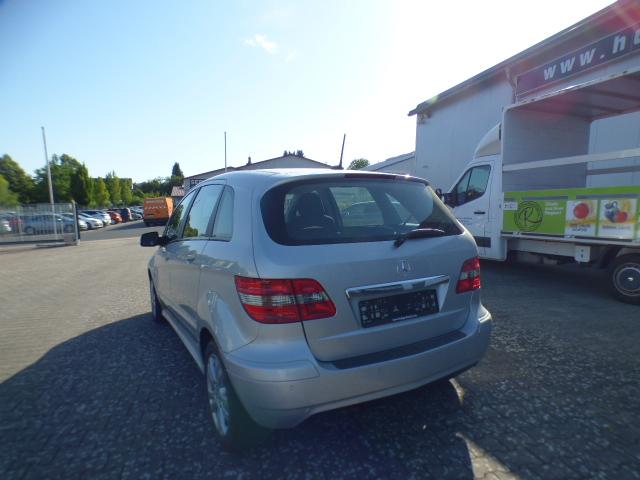 Mercedes-Benz B-Klasse B 180 CDi Automatik sehr wenig Kilometer 