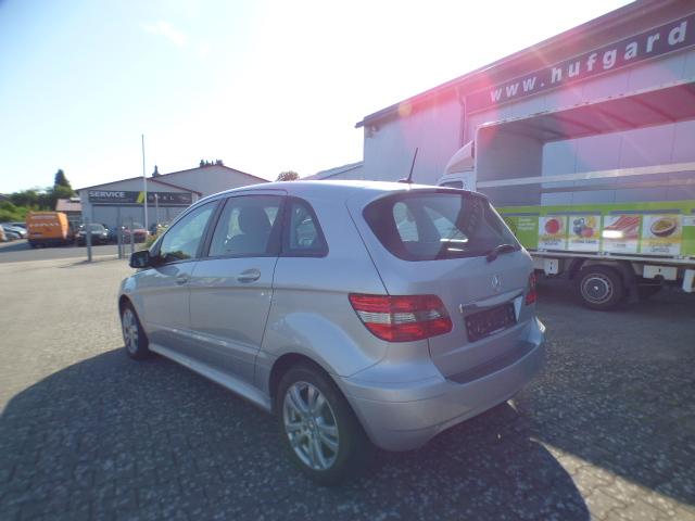 Mercedes-Benz B-Klasse B 180 CDi Automatik sehr wenig Kilometer 