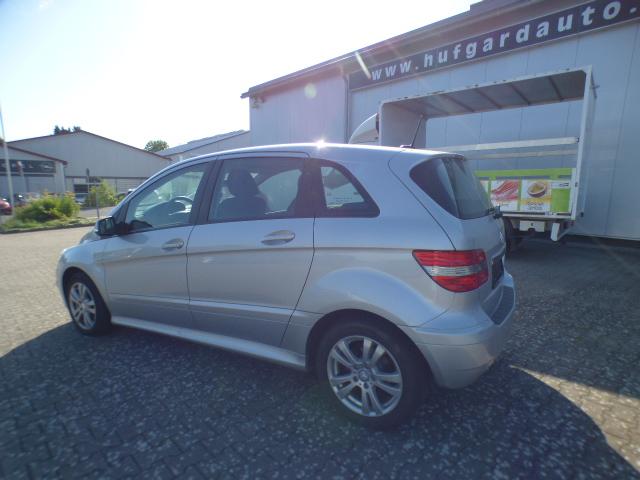 Mercedes-Benz B-Klasse B 180 CDi Automatik sehr wenig Kilometer 