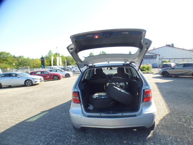 Mercedes-Benz B-Klasse B 180 CDi Automatik sehr wenig Kilometer 
