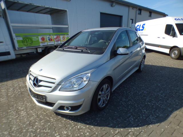 Mercedes-Benz B-Klasse B 180 CDi Automatik sehr wenig Kilometer 